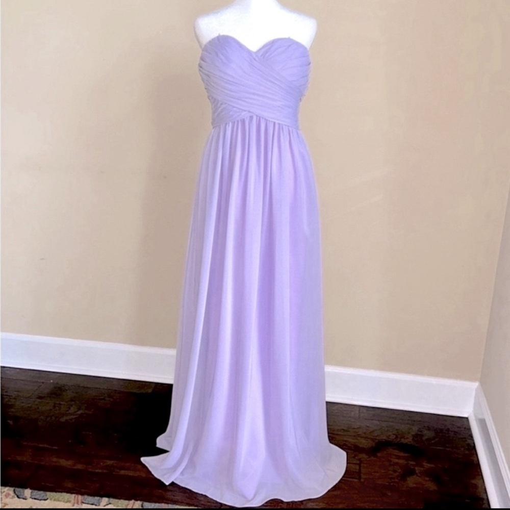 JJ’s House strapless formal gown in lavender chiffon. Approx. 50 1/2” L Size S